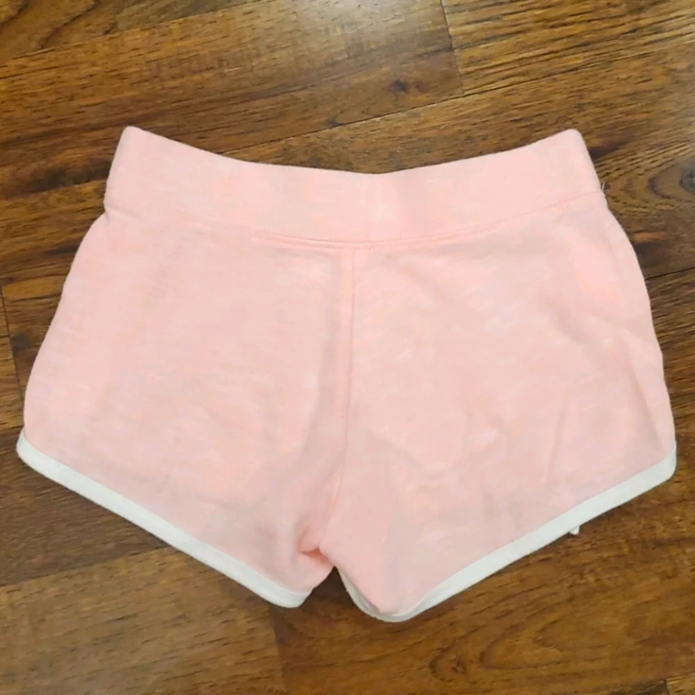 Justice girls pink elastic waist shorts size 6/7